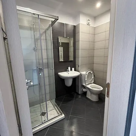 Апартамент Spacious 3bd Flat With Parking And Sea View By Flat Mаnаger