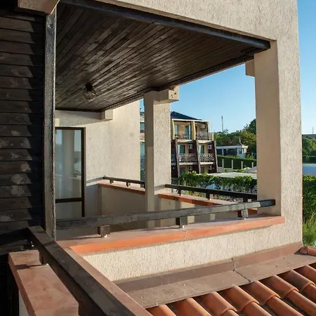 Spacious 3bd Flat With Parking And Sea View By Flat Mаnаger 公寓 切尔诺莫雷茨