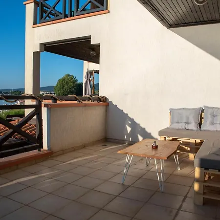 Spacious 3bd Flat With Parking And Sea View By Flat Mаnаger 公寓 *