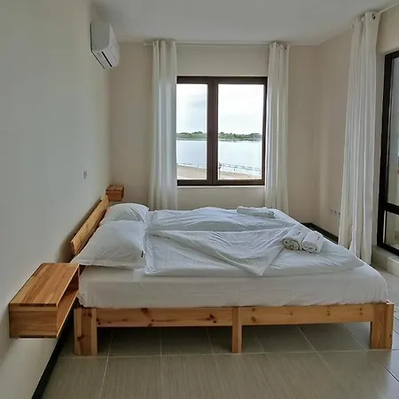 Spacious 3bd Flat With Parking And Sea View By Flat Mаnаger