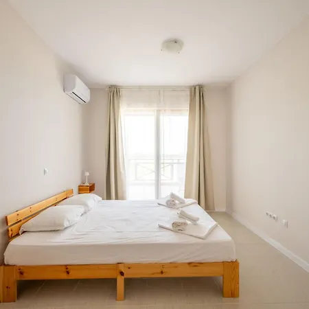 Spacious 3bd Flat With Parking&sea View By Flat Mаnаger
