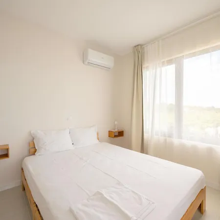Spacious 3bd Flat With Parking And Sea View By Flat Mаnаger * 切尔诺莫雷茨