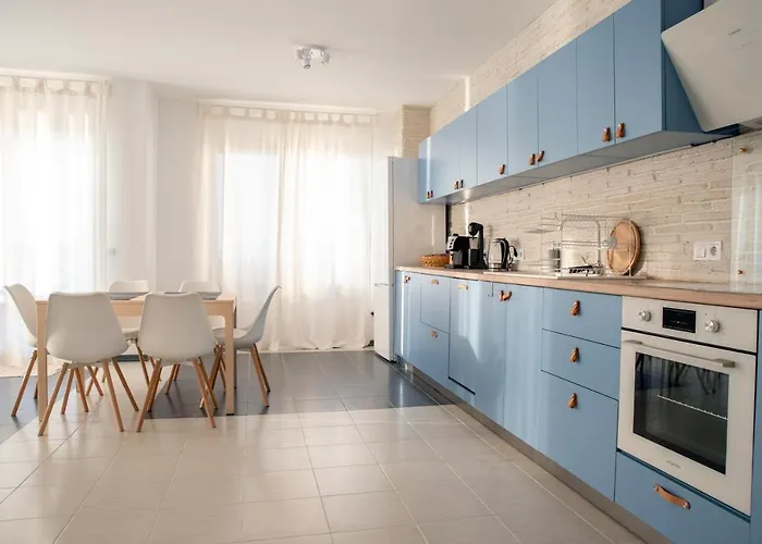 Spacious 3bd Flat With Parking And Sea View By Flat Mаnаger *