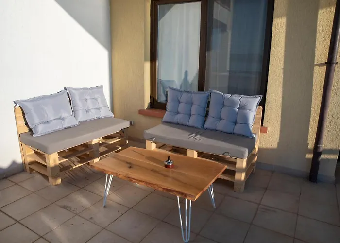 Spacious 3bd Flat With Parking And Sea View By Flat Mаnаger Apartment Tschernomorez