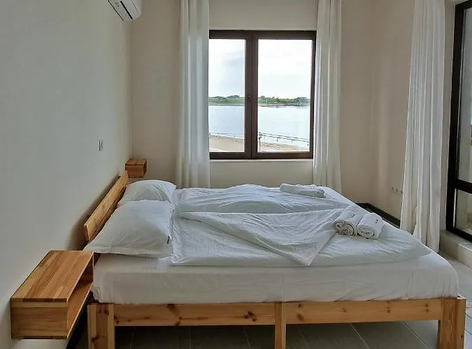 Spacious 3bd Flat With Parking And Sea View By Flat Mаnаger