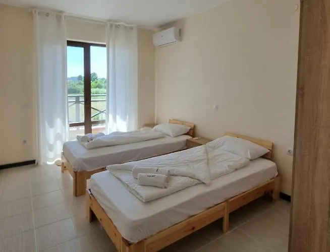 Spacious 3bd Flat With Parking And Sea View By Flat Mаnаger Apartment Tschernomorez