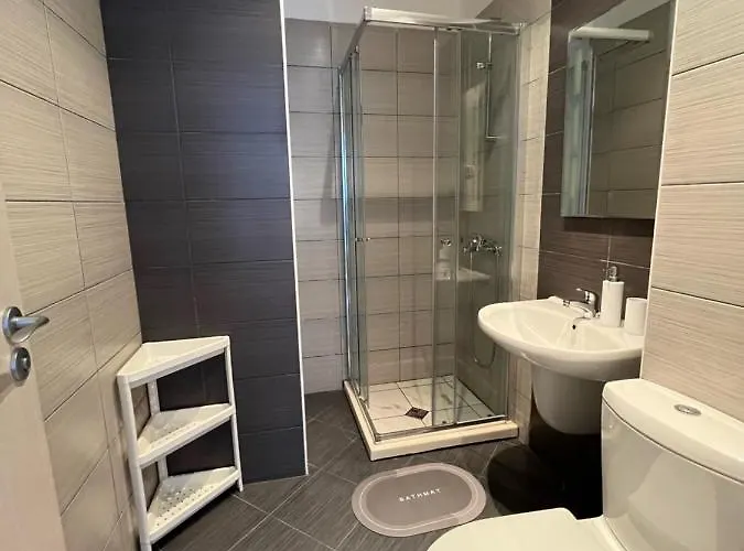 Apartment Spacious 3bd Flat With Parking And Sea View By Flat Mаnаger *